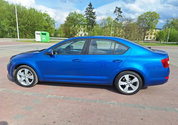 Skoda Octavia cena 35500 przebieg: 271000, rok produkcji 2013 z Warszawa małe 781